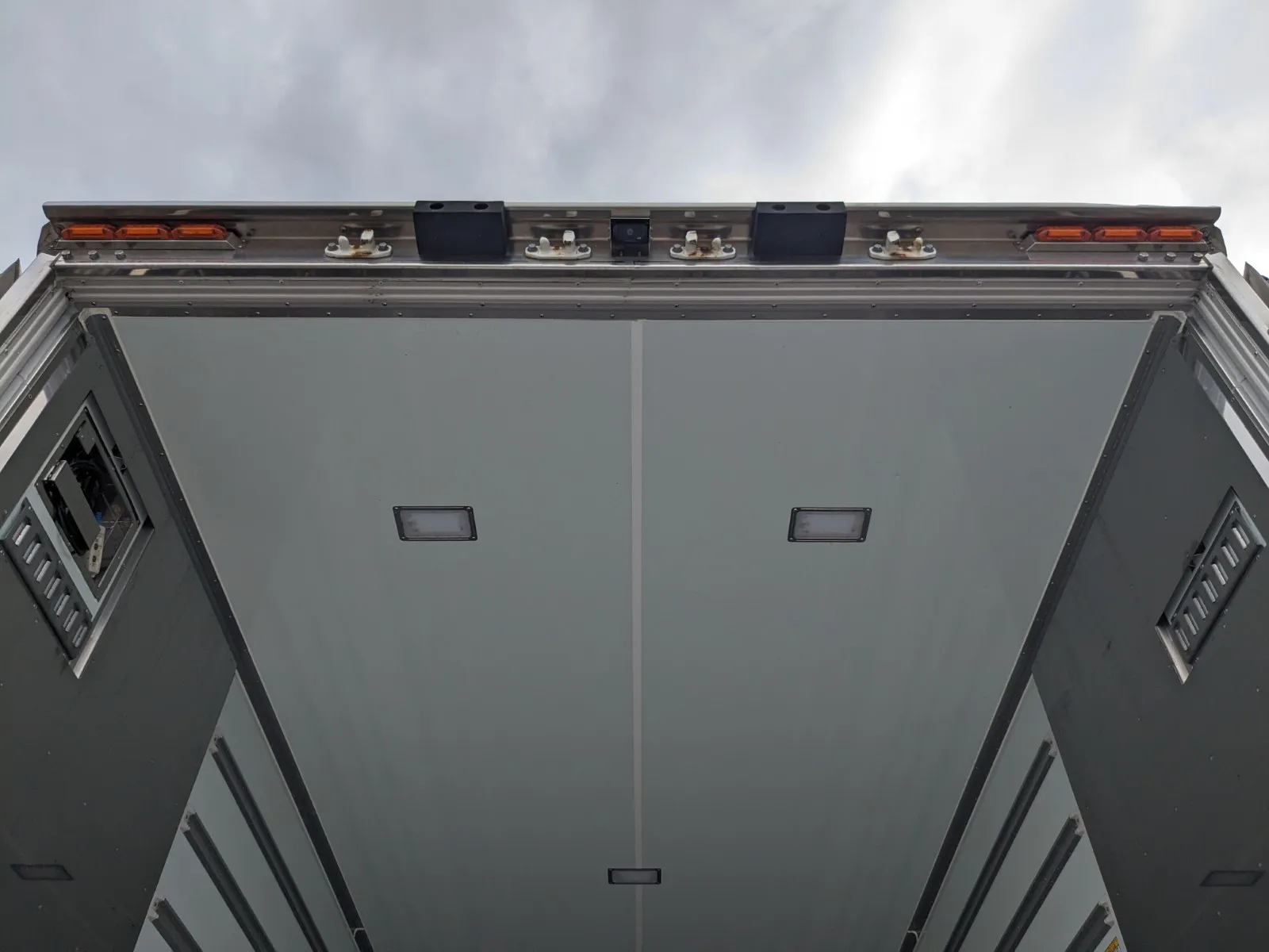 トラック画像