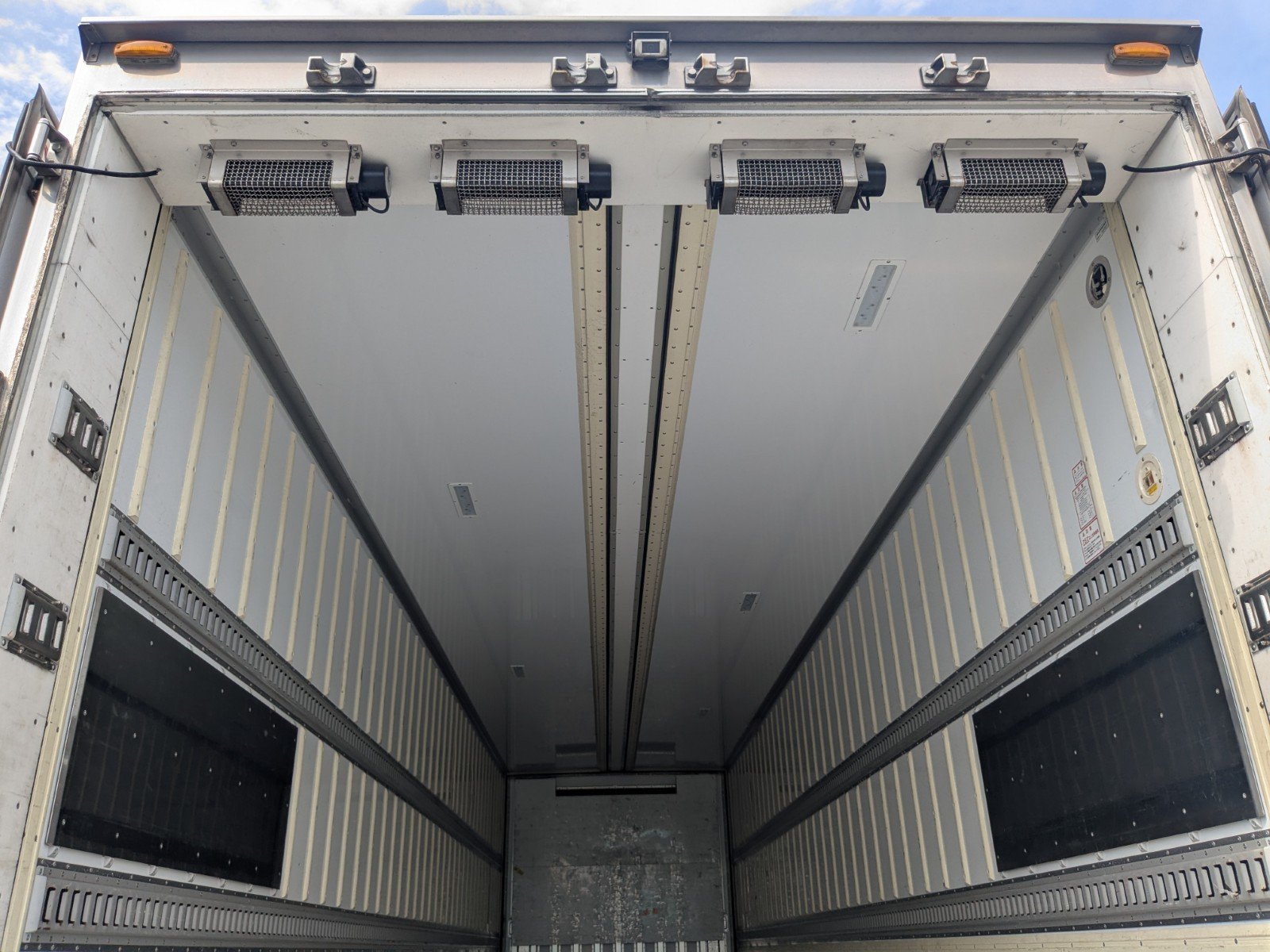 トラック画像