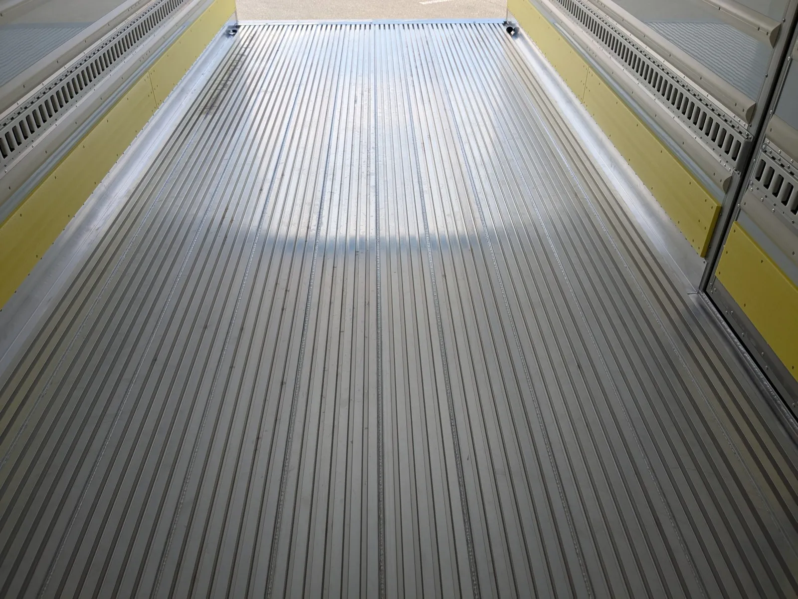トラック画像