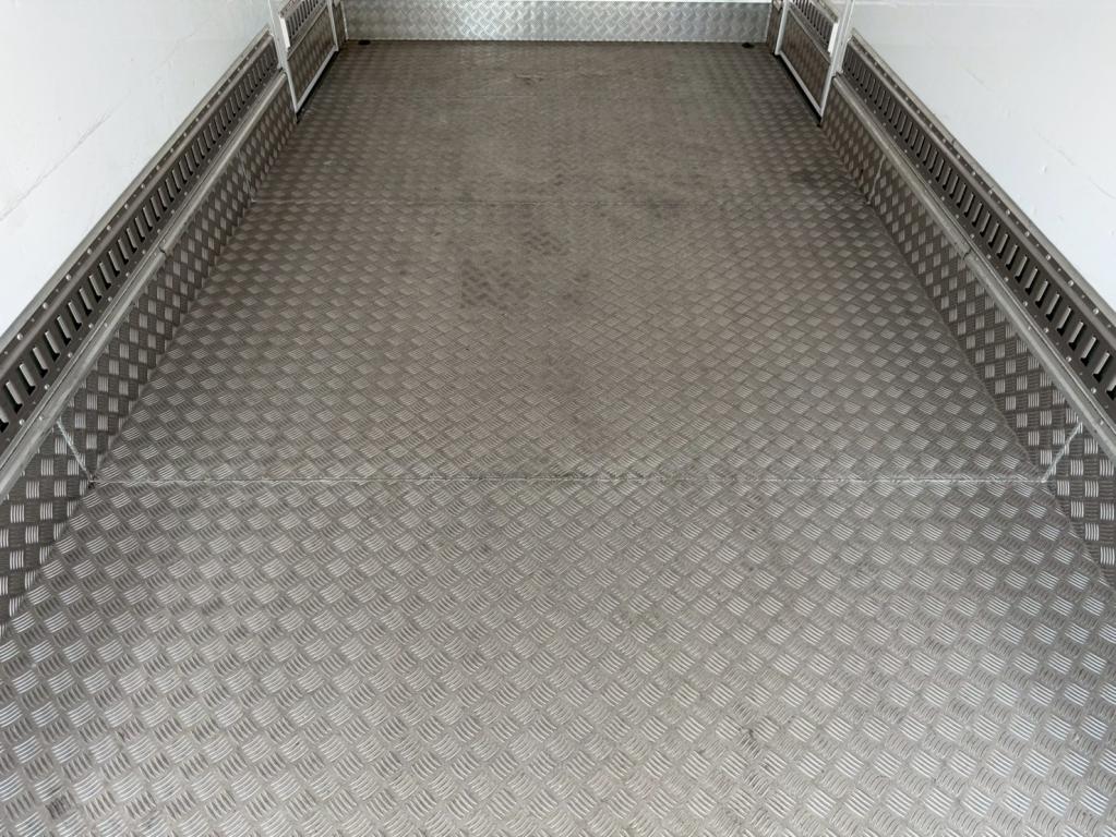 トラック画像